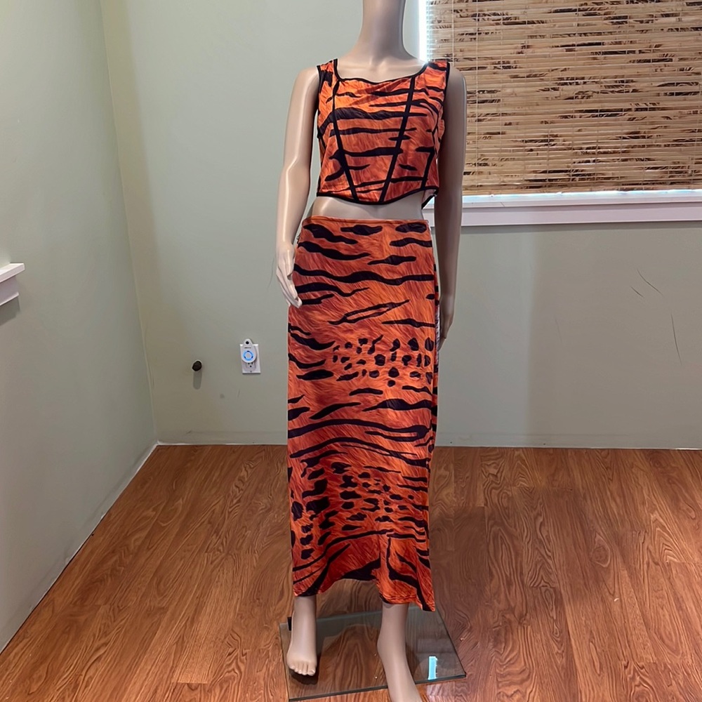 Loragal Animal Print Cutout Sleeveless Maxi Dress With Tiger On Back 2XL